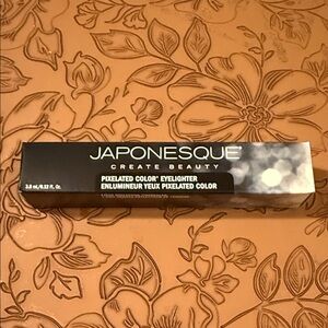 Japonesque Pixelated Color Eyelighter shade 02 🆕